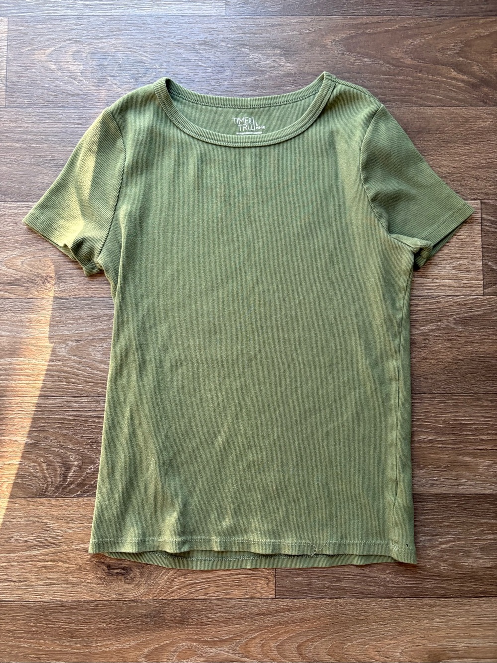 🦄10/$10 Time and Tru Women's Olive Short Sleeve Crew Tee